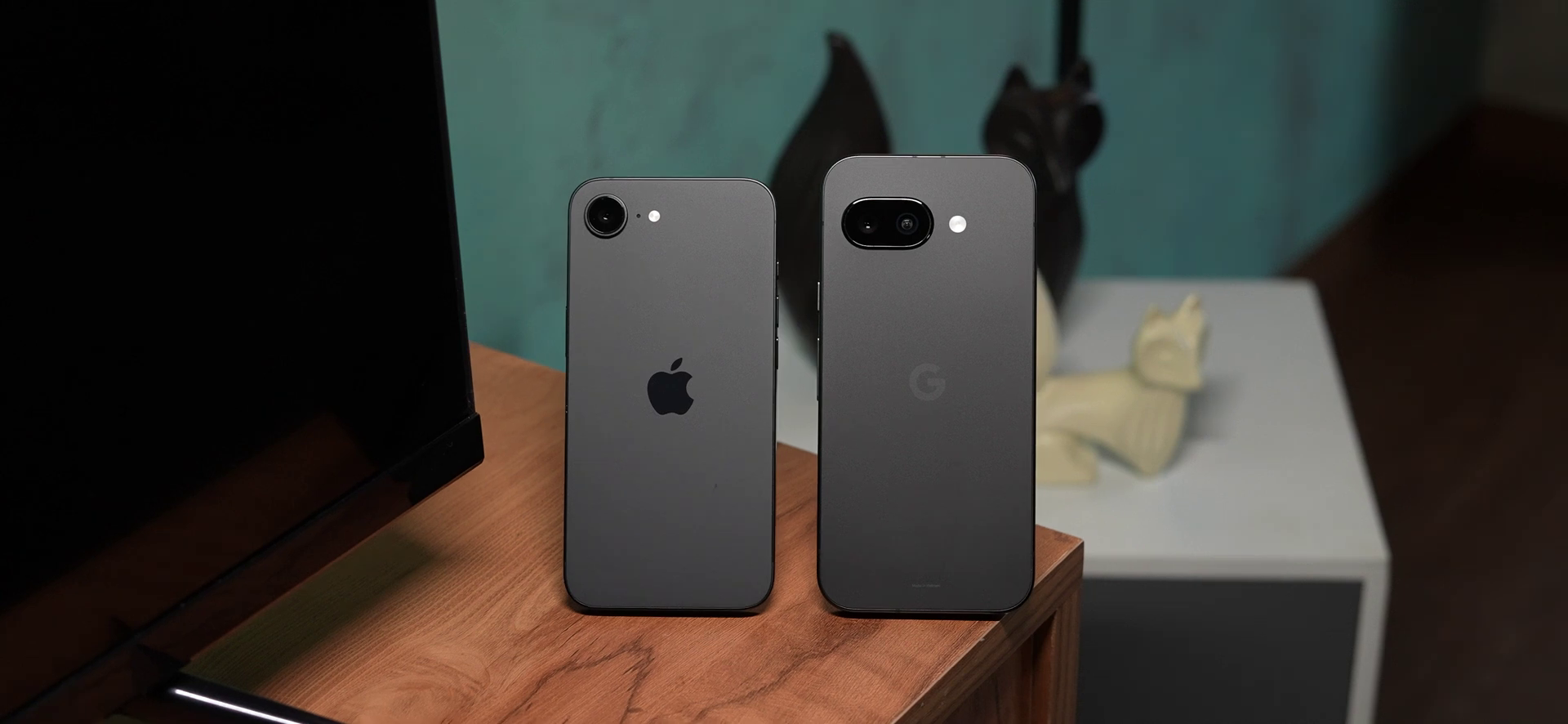 iPhone 16e vs Pixel 9a Which Compact Flagship Should You Buy main image